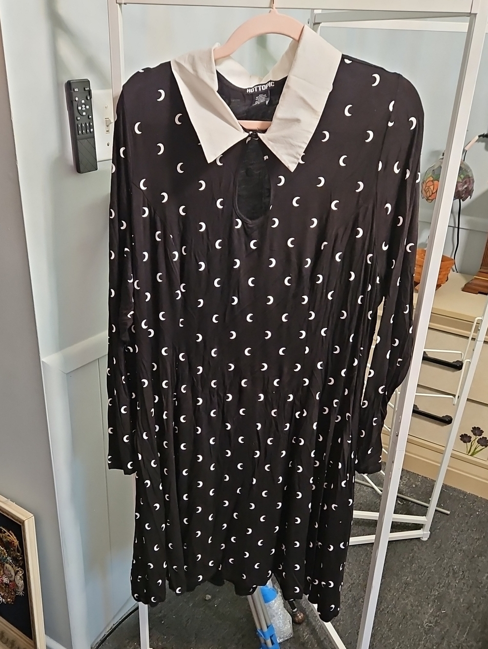 Hot Topic Black Dress with POCKETS